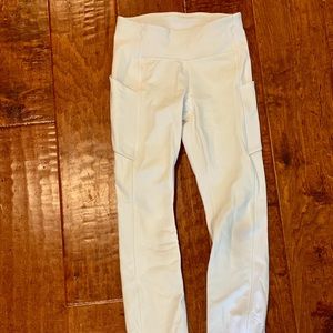 Lululemon Speed Up Tight *28"
White Size 2